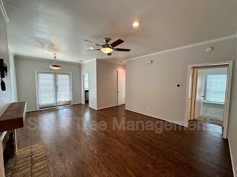 Foto principal - 4405 Bowser Ave