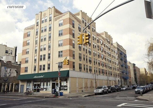 Foto del edificio - 225 E 7th St