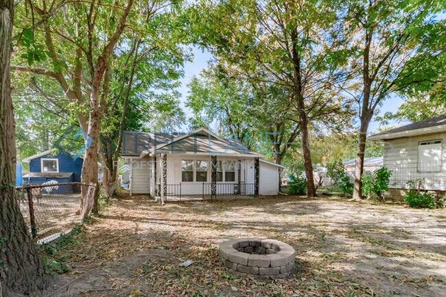 Building Photo - NOW OFFERING $250 OFF FIRST FULL MONTH IF ...