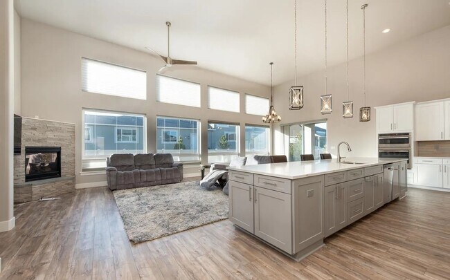 Building Photo - Gorgeous home in New Development