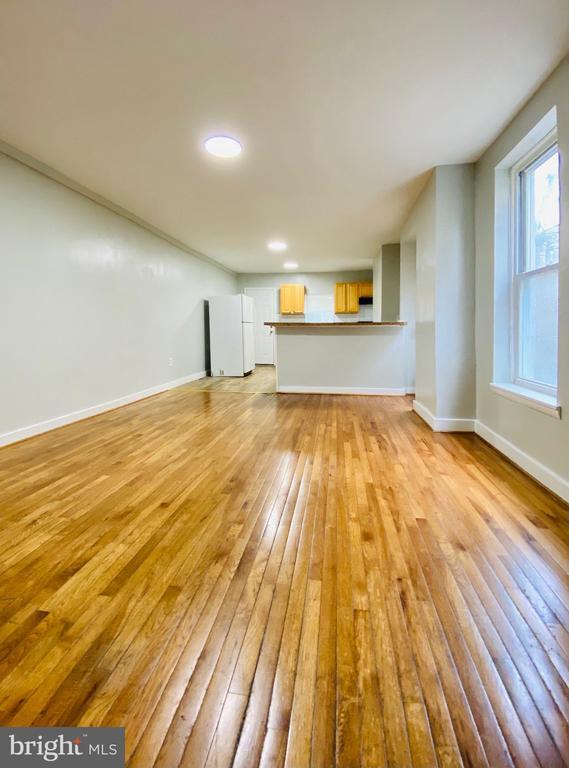 Foto del edificio - 717 E 41st St