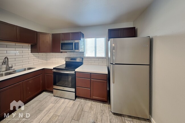 Building Photo - 12707 W Tasha Dr