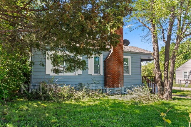 Foto del edificio - 3231 Delavan Ave