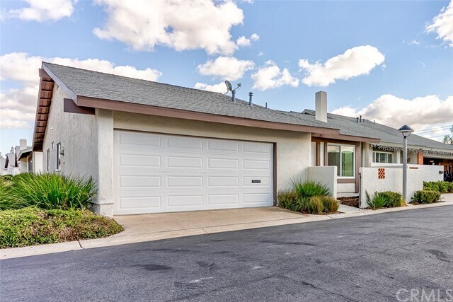 Foto del edificio - 6802 Rocky Grove Ct