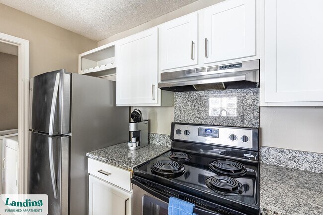 Foto del edificio - 300 Long Shoals Rd