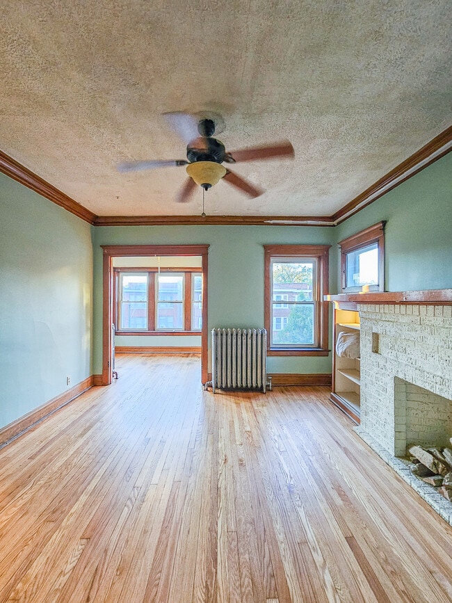 Foto del edificio - 3338 W Cullom Ave