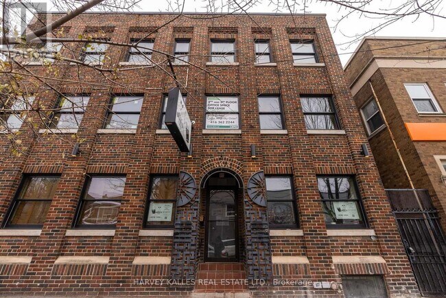 Photo du bâtiment - 663 Greenwood Ave