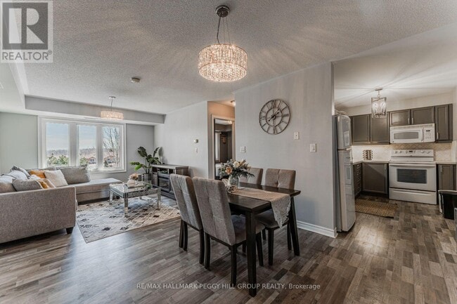 Building Photo - 500 Mapleview Dr W