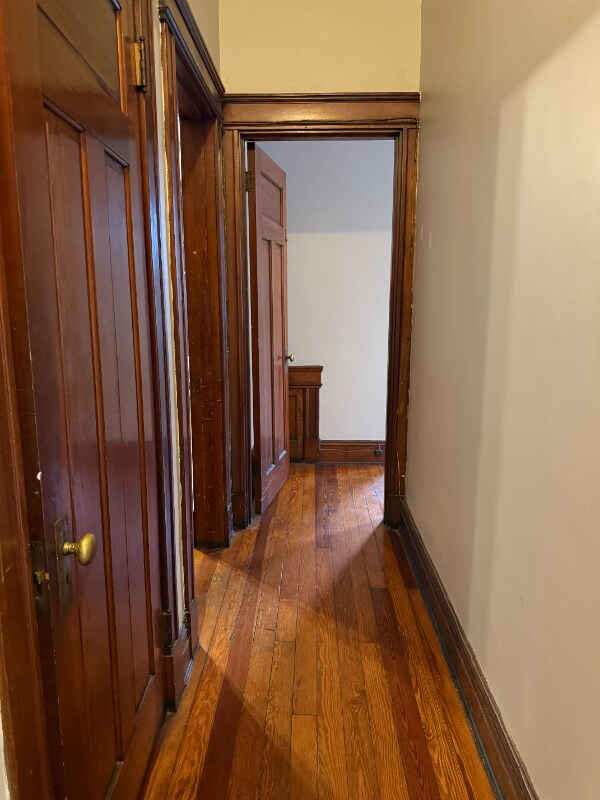 Foto del edificio - 329 Taylor Ave