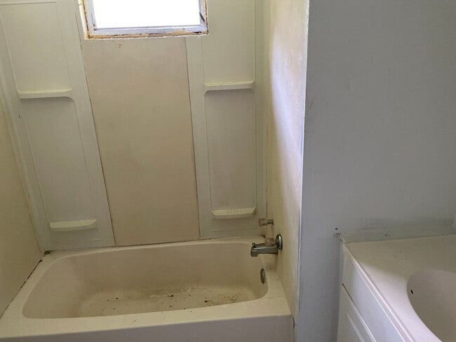 Building Photo - 2 bed Apalachee Pky and Capital Circle