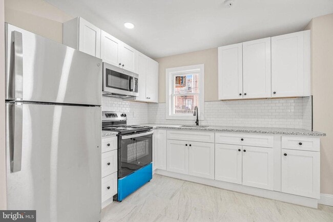 Foto del edificio - 7010 Cedar Park Ave