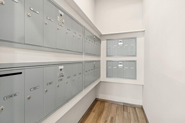 Foto del edificio - 6810 Polk St