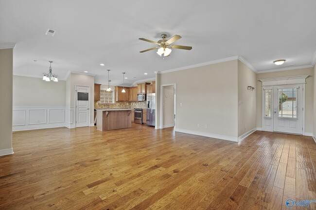 Building Photo - 114 Somerset Park Dr