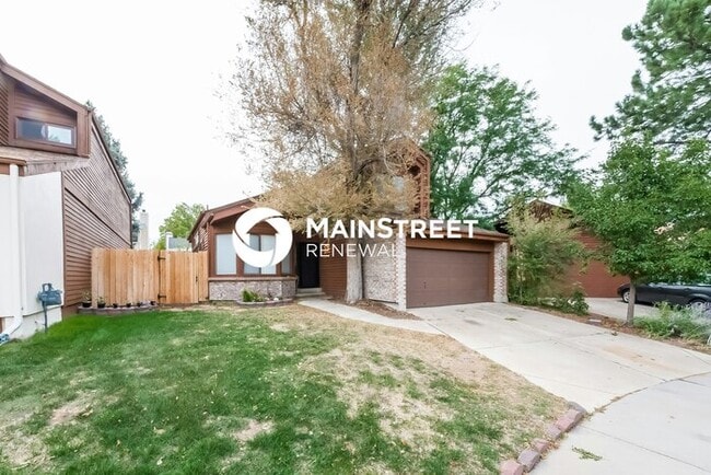 Building Photo - 4 Bedroom Pet-Friendly Home in Aurora, CO with Main Street Renewal