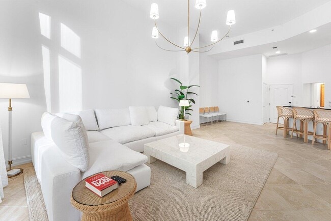 Foto del edificio - 701 S Olive Ave