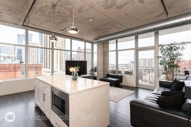 Foto del edificio - 50 E 16th St