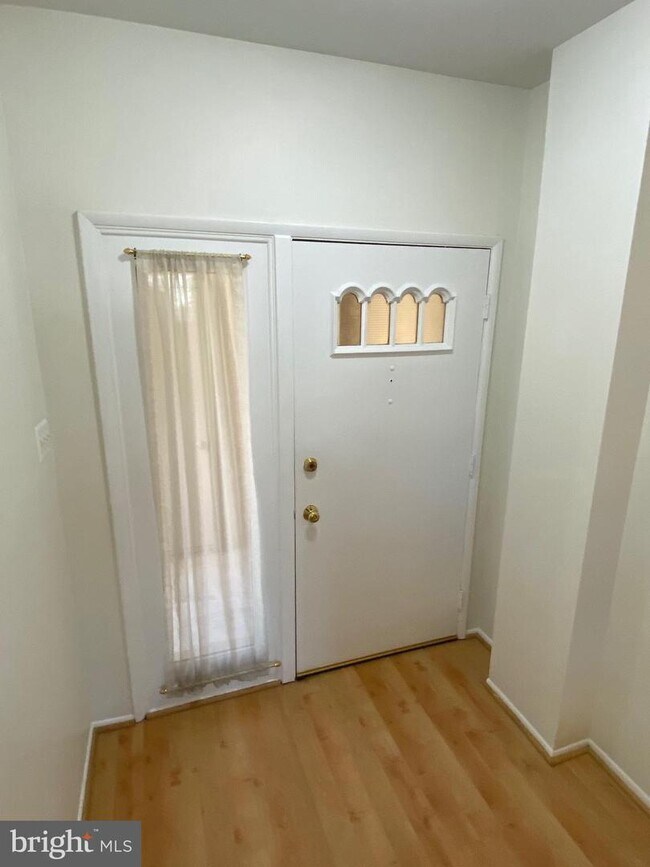 Building Photo - 11152 Boathouse Ct
