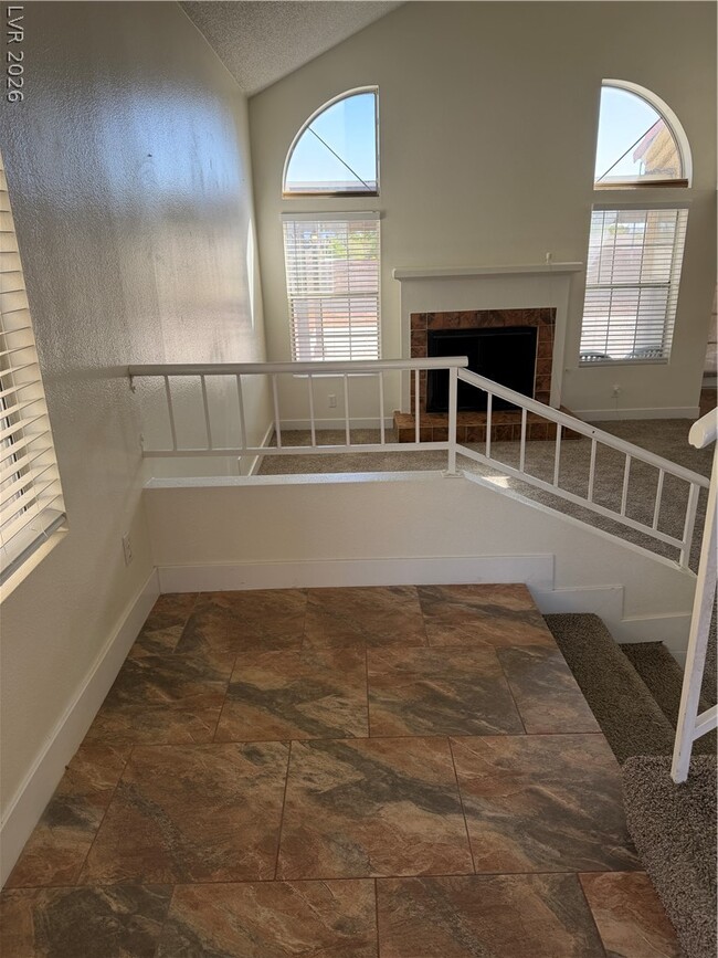 Building Photo - 317 Warmside Dr