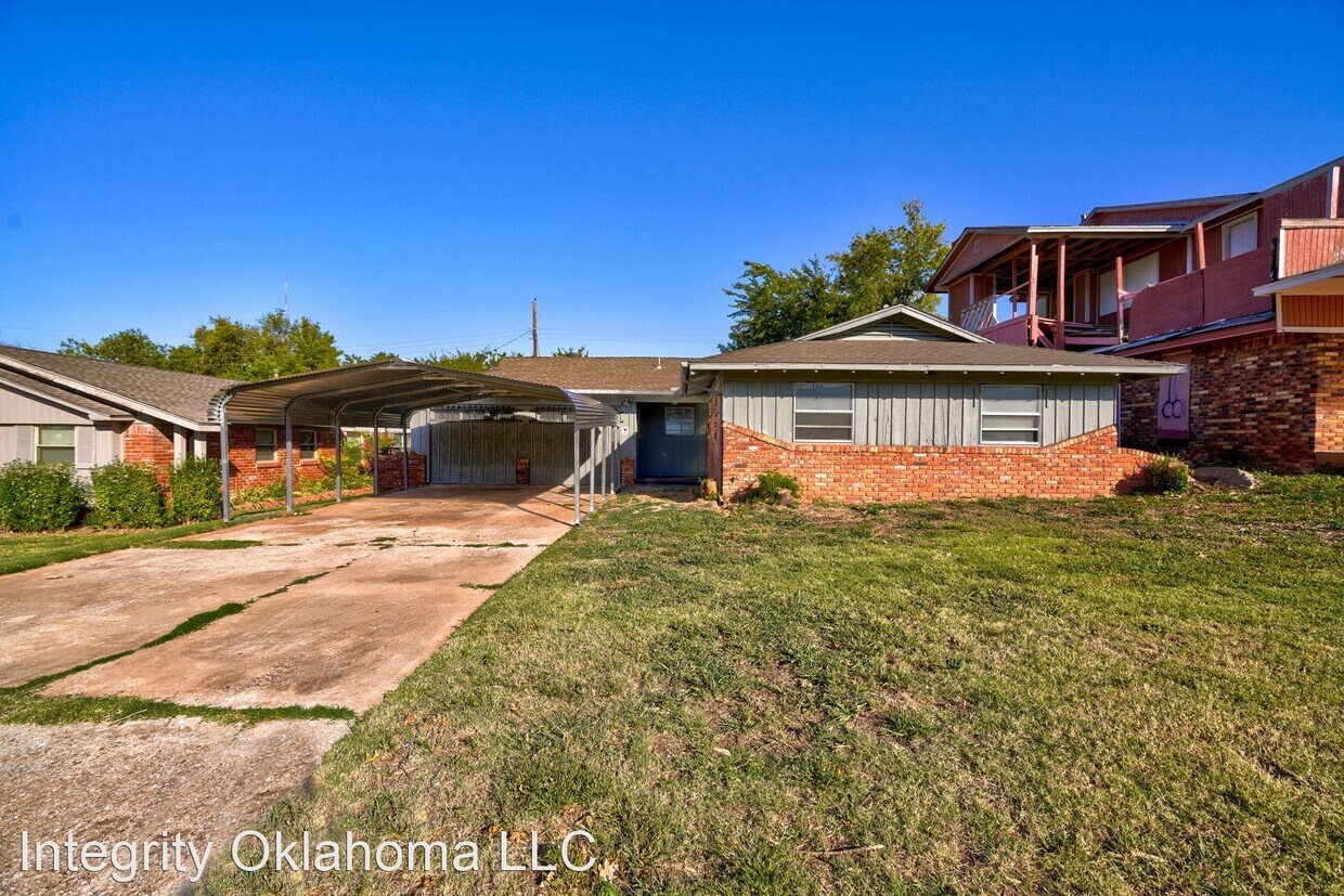 4 br, 2.5 bath House 6604 Braniff Dr. House for Rent in Oklahoma