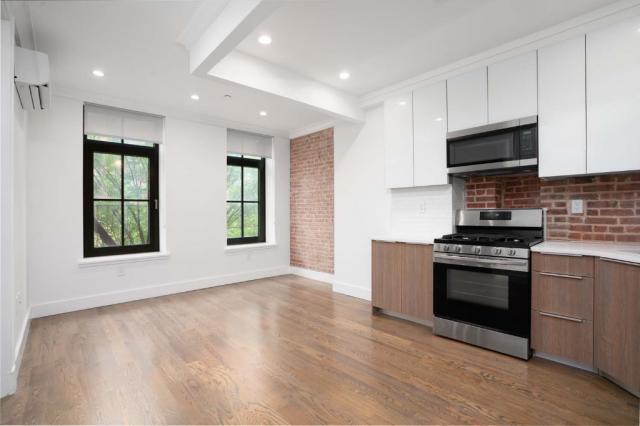 Foto principal - 2 bedroom in New York NY 10029