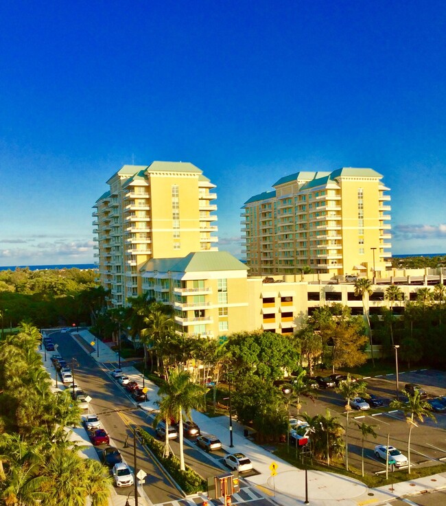 Foto del edificio - 350 N Federal Hwy