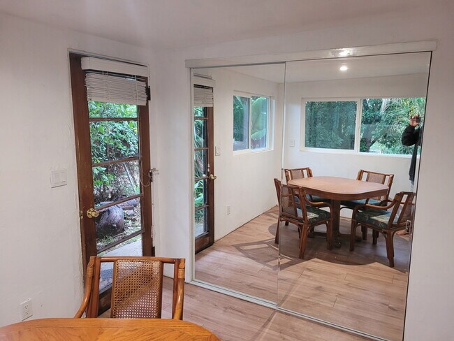 comedor - 962 Osborne St