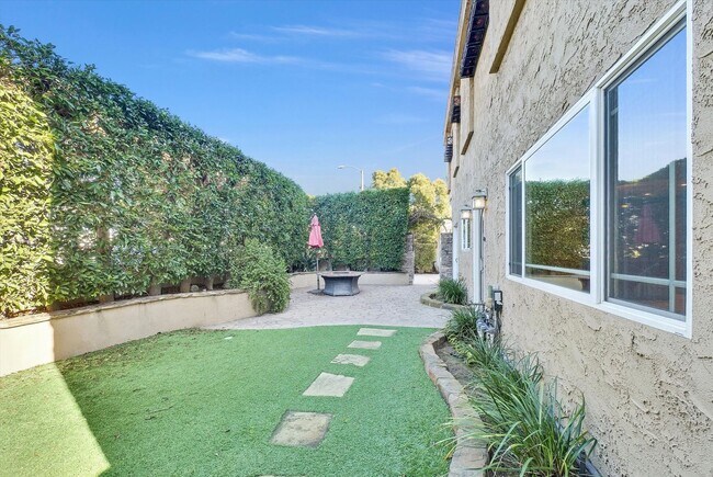 Foto del edificio - 2006 Manhattan Beach Blvd