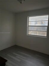 Building Photo - 1320 SW 6th St