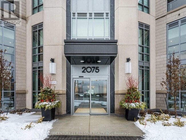 Building Photo - 2075 King Rd