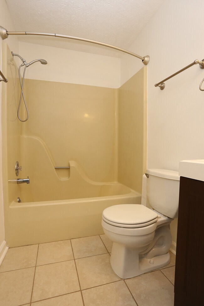 1st Floor Bath - 7817 Camp Rd