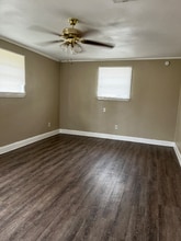 Building Photo - 1220 Cohen St