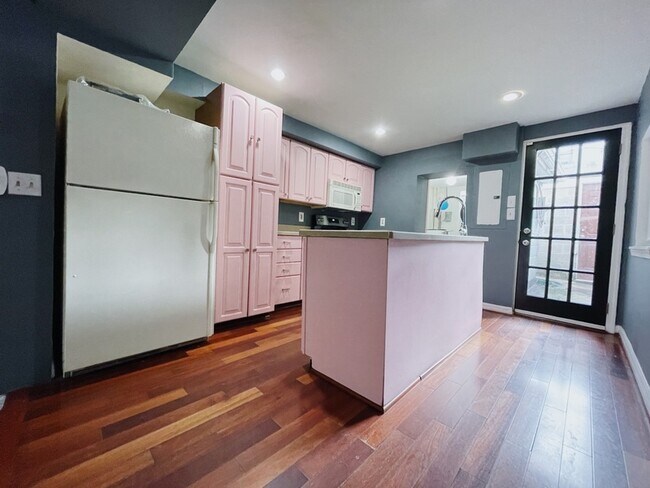 Foto del edificio - 313 S Chapel St