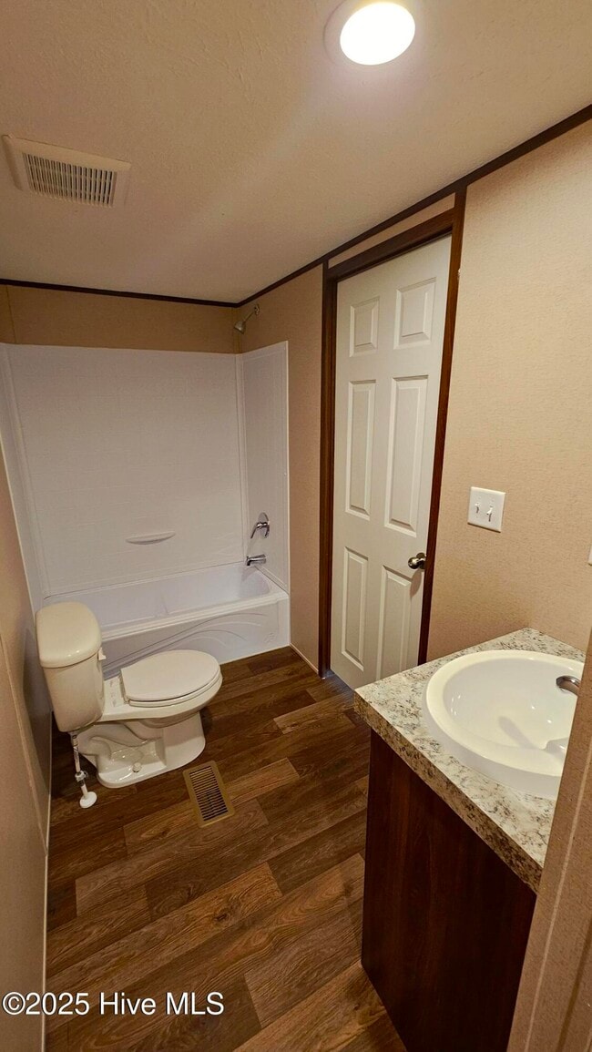 Building Photo - 902 NC-241
