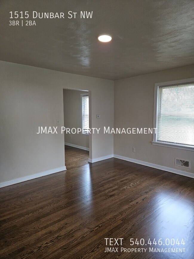 Foto del edificio - 1515 Dunbar St NW
