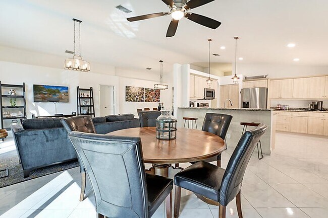 Foto del edificio - 18965 Adagio Dr