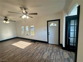 Building Photo - 3051 Engle Pl SW Building Photo - 3051 Engle Pl SW