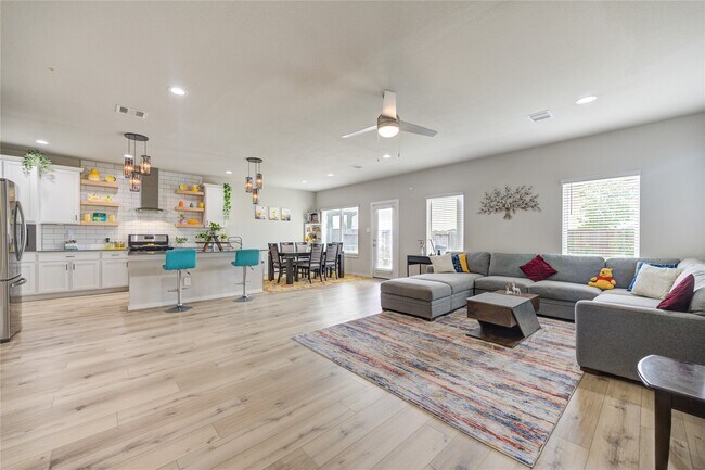 Building Photo - 12539 Colchester Creek Ct