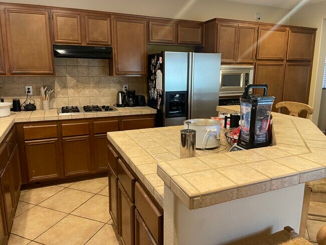 Foto del edificio - 33965 Impatien Pl