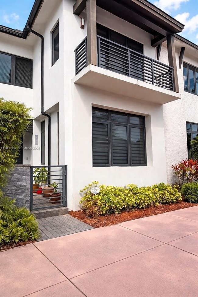 Building Photo - 4768 NW 84th Ave