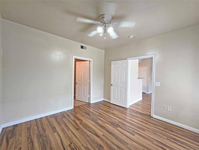 Building Photo - 2320 Gracy Farms Ln