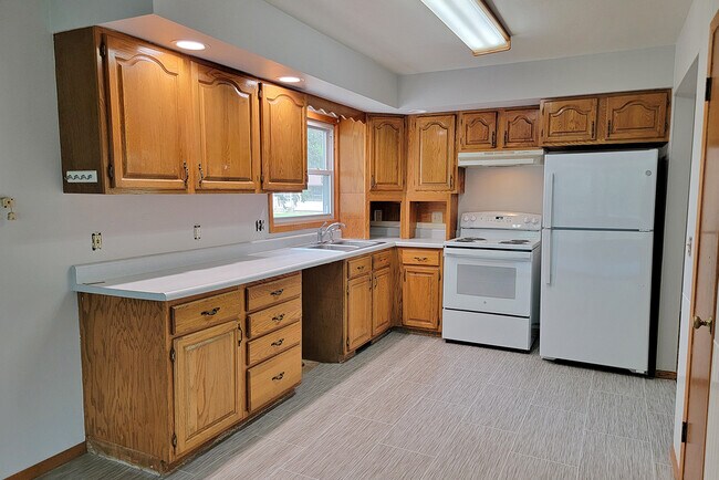 Foto del edificio - 1808 Dakota St