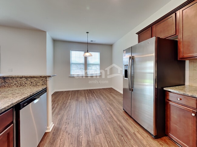 Foto del edificio - 9684 Spencer Woods Rd
