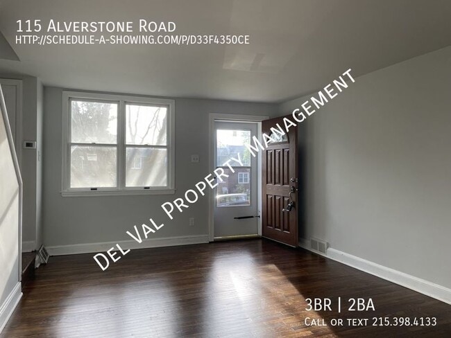 Building Photo - Renovated 3-Bdrm Brick Row Home For Rent N...