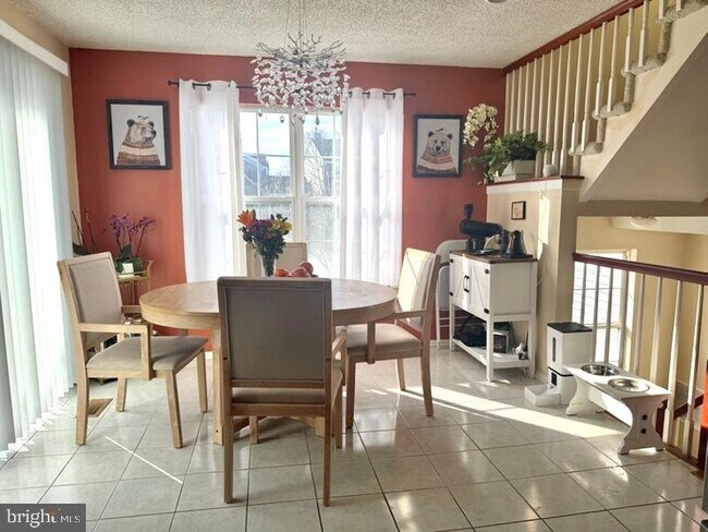 Foto del edificio - 2 HALSTEAD Pl