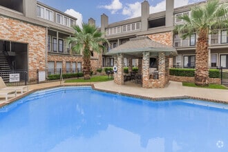 Building Photo - Winwood Club