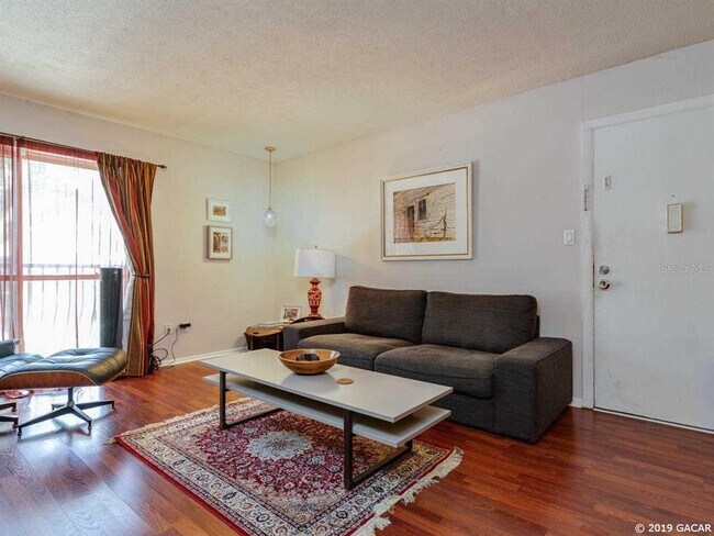 Foto del edificio - 1700 SW 16th Ct