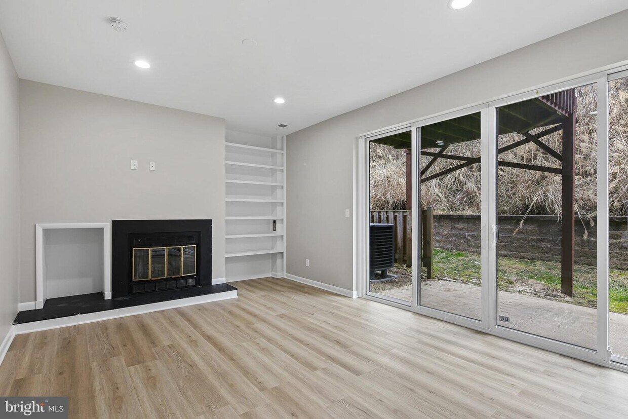 Foto principal - 5520 Vantage Point Rd