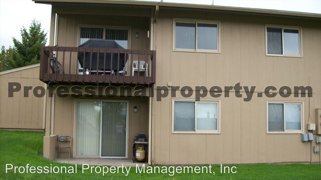 Building Photo - 2304 Hillview Ct