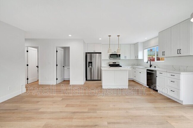 Foto del edificio - 8778 Jefferson Ave