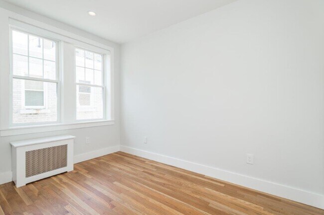 Foto del edificio - 284 Chestnut Hill Ave